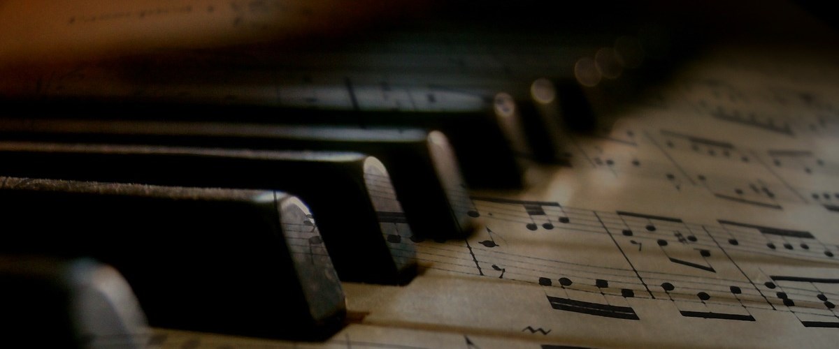 very easy piano tutorials